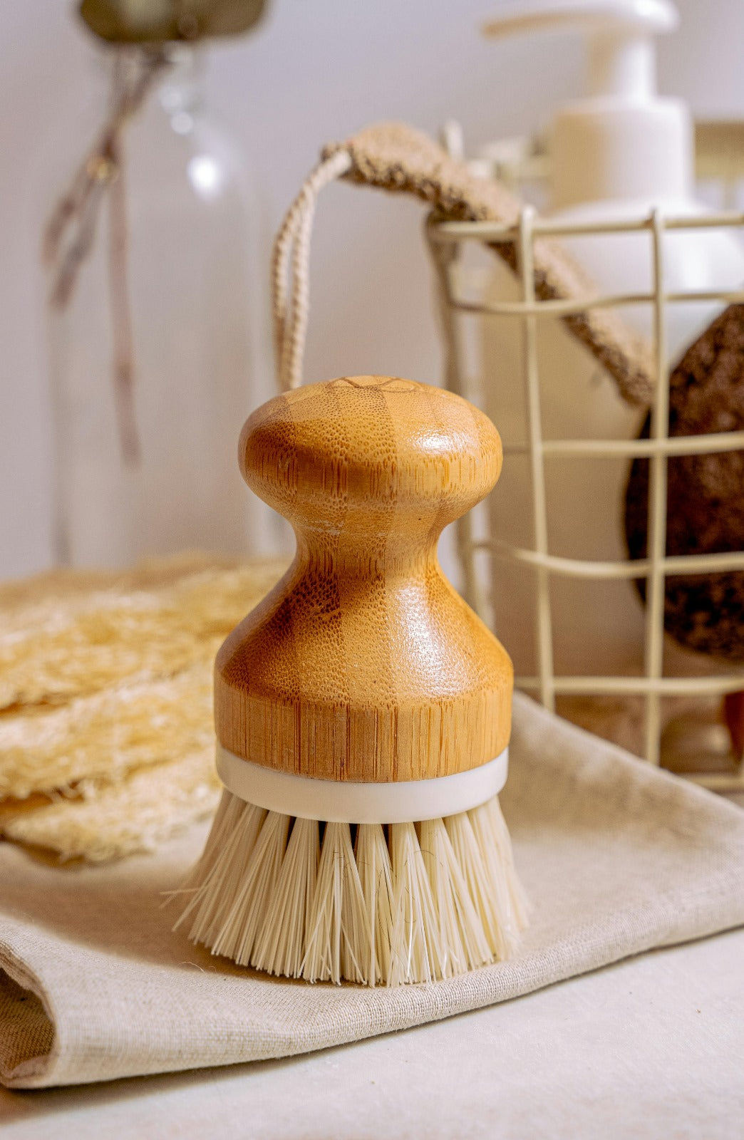 Natural bamboo brush set