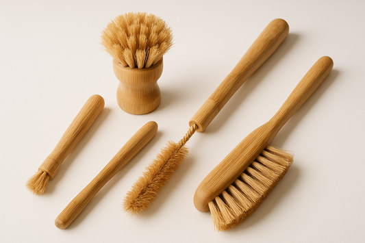 Natural bamboo brush set